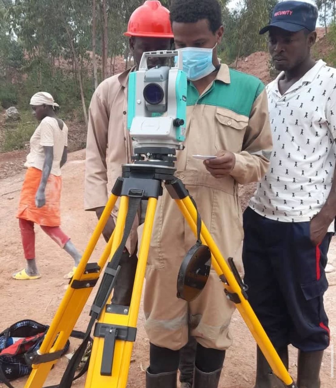 Mining Survey – Total Station in Use